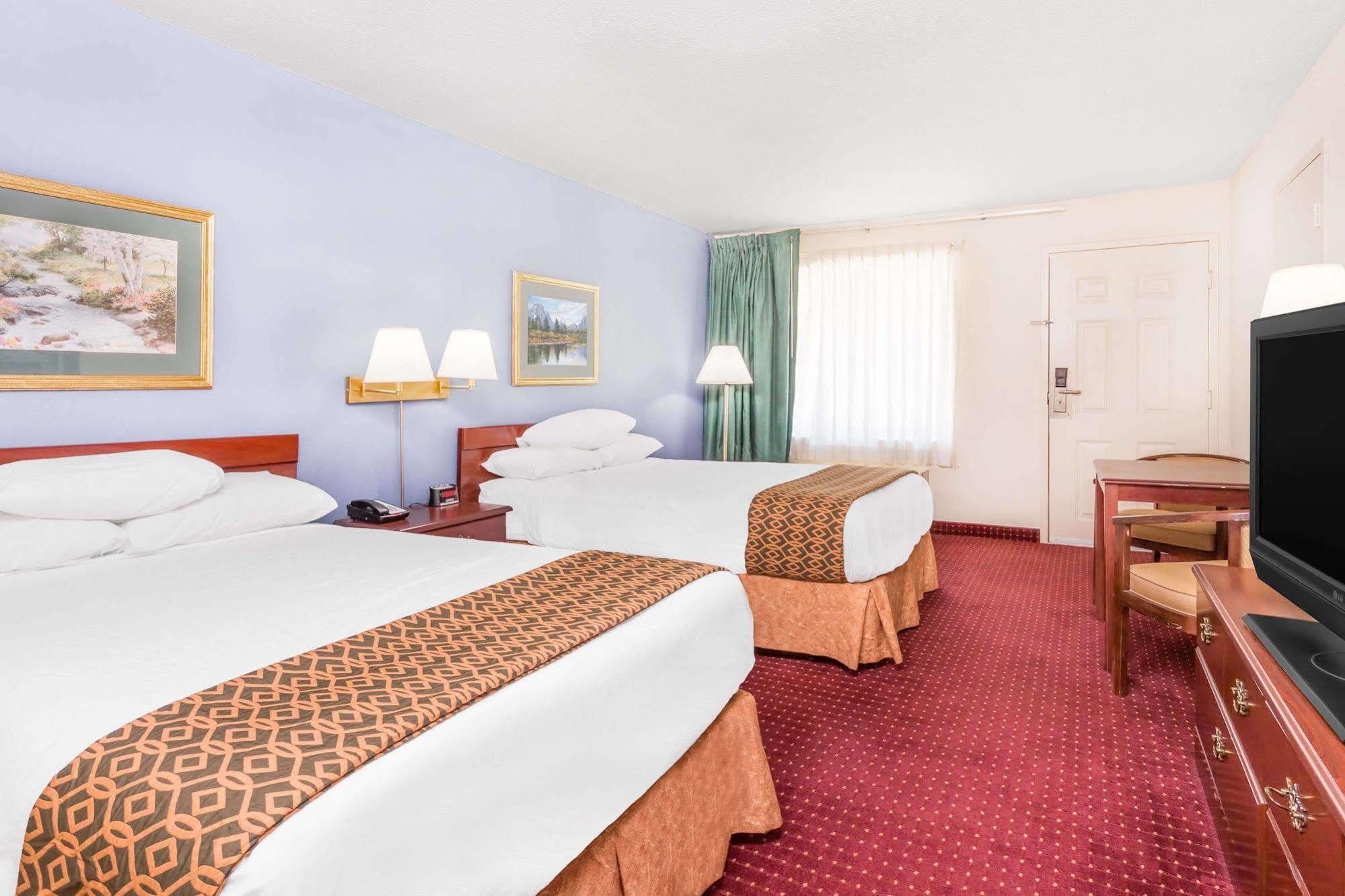 Days Inn By Wyndham Lavonia Exterior foto